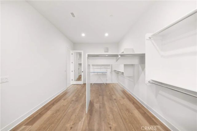92 Interstellar, Irvine, CA 92618