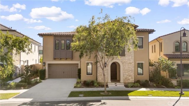 92 Interstellar, Irvine, CA 92618