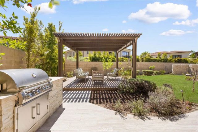 92 Interstellar, Irvine, CA 92618