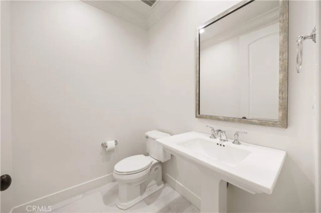 92 Interstellar, Irvine, CA 92618