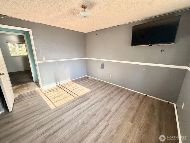 16112 68th Avenue Ct E, Puyallup, WA 98375