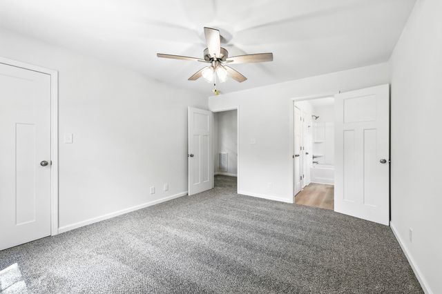 1227 Greenfield Dr, Clarksville, TN 37040