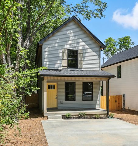 1227 Greenfield Dr, Clarksville, TN 37040