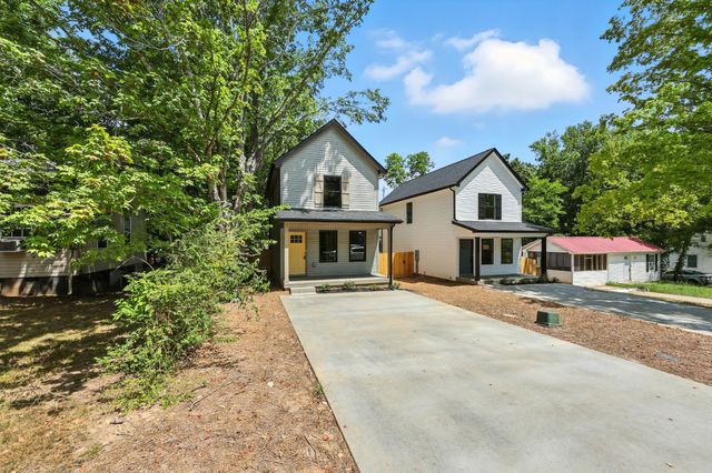 1227 Greenfield Dr, Clarksville, TN 37040