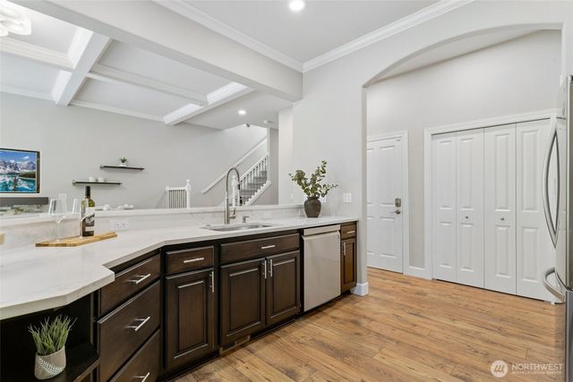 6853 166th Place SE, Bellevue, WA 98006