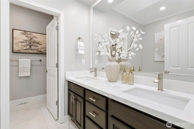 6853 166th Place SE, Bellevue, WA 98006