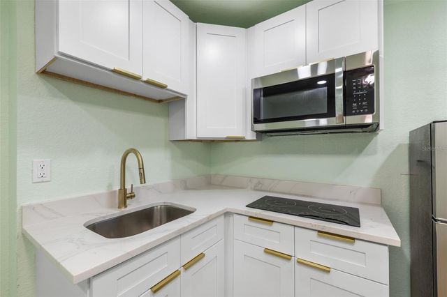 5538 6TH AVENUE N, St Petersburg, FL 33710