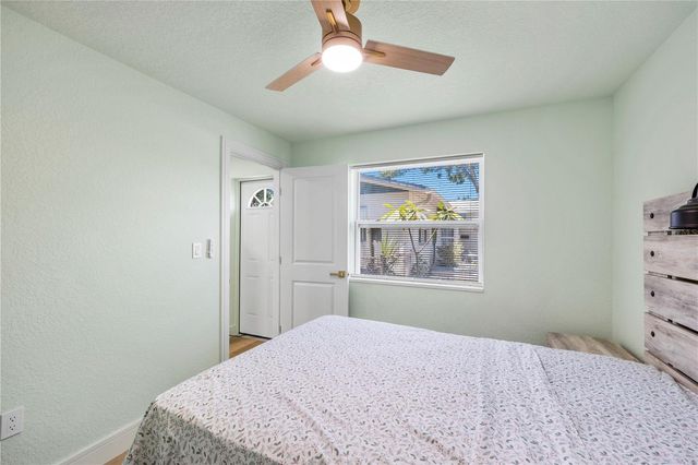 5538 6TH AVENUE N, St Petersburg, FL 33710