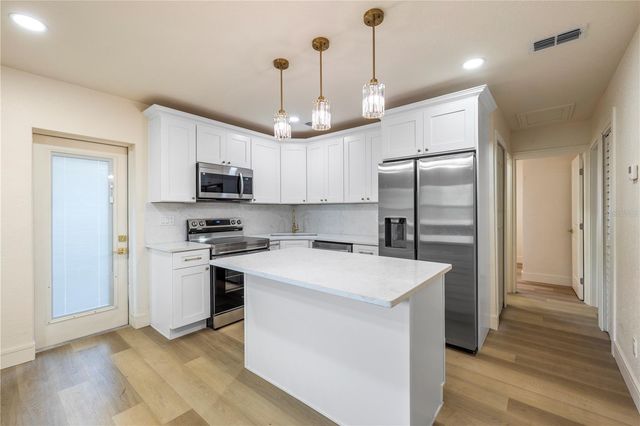 5538 6TH AVENUE N, St Petersburg, FL 33710