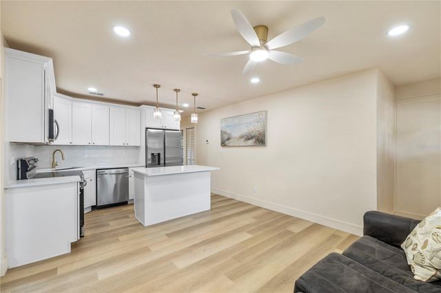 5538 6TH AVENUE N, St Petersburg, FL 33710