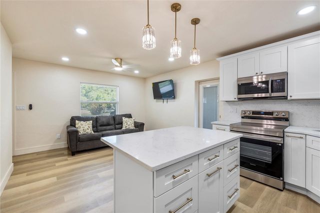 5538 6TH AVENUE N, St Petersburg, FL 33710