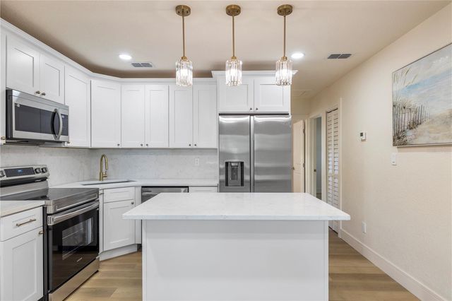 5538 6TH AVENUE N, St Petersburg, FL 33710