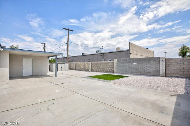 6121 Sonoma Circle, Las Vegas, NV 89107