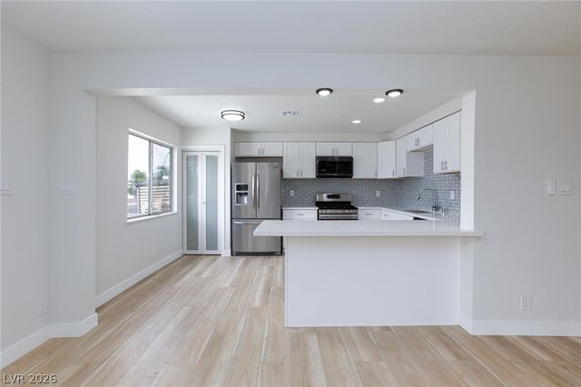 6121 Sonoma Circle, Las Vegas, NV 89107