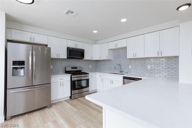 6121 Sonoma Circle, Las Vegas, NV 89107
