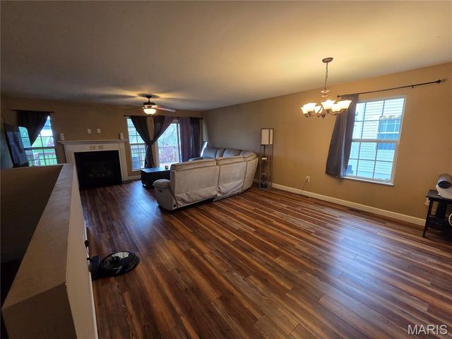 1391 Orchard Lakes Circle, Belleville, IL 62220