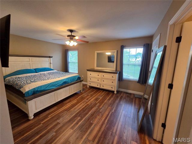1391 Orchard Lakes Circle, Belleville, IL 62220