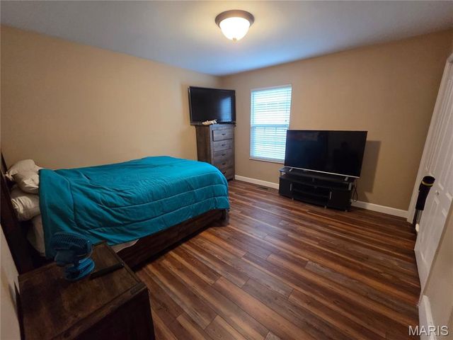 1391 Orchard Lakes Circle, Belleville, IL 62220