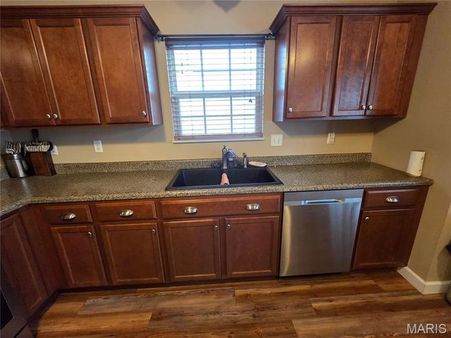 1391 Orchard Lakes Circle, Belleville, IL 62220