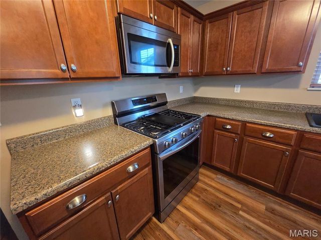 1391 Orchard Lakes Circle, Belleville, IL 62220