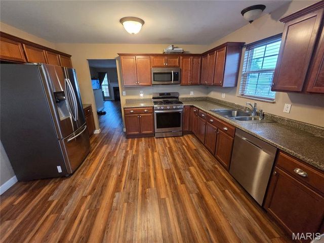 1391 Orchard Lakes Circle, Belleville, IL 62220