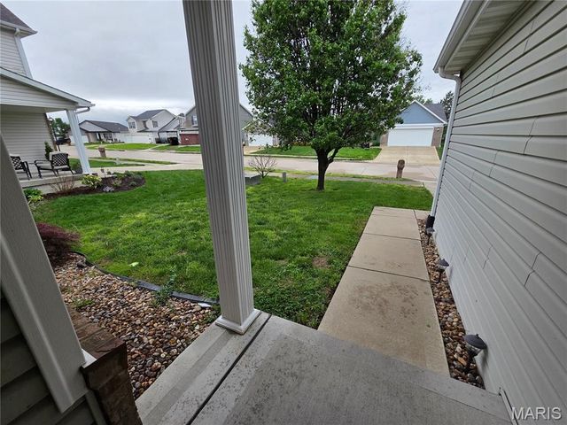 1391 Orchard Lakes Circle, Belleville, IL 62220