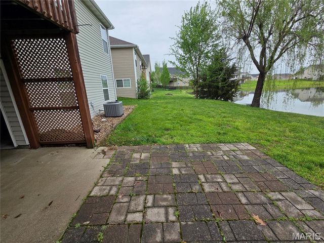 1391 Orchard Lakes Circle, Belleville, IL 62220