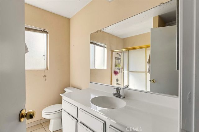 11545 Honeyglen, Pacoima, CA 91331