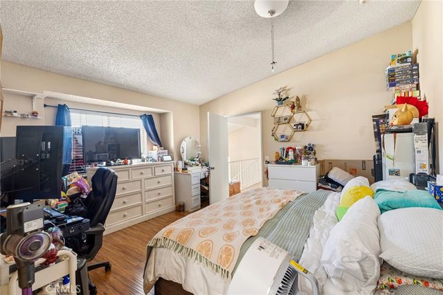 11545 Honeyglen, Pacoima, CA 91331