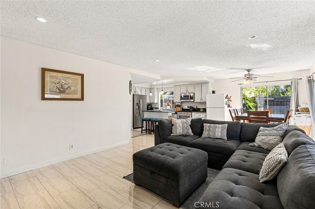 11545 Honeyglen, Pacoima, CA 91331