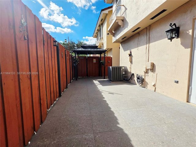 15222 SW 111th St 15222, Miami, FL 33196