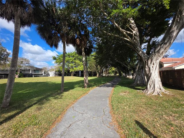 15222 SW 111th St 15222, Miami, FL 33196