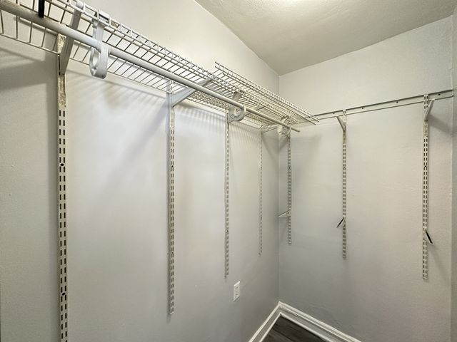 661 W Sheridan Road 506, Chicago, IL 60613