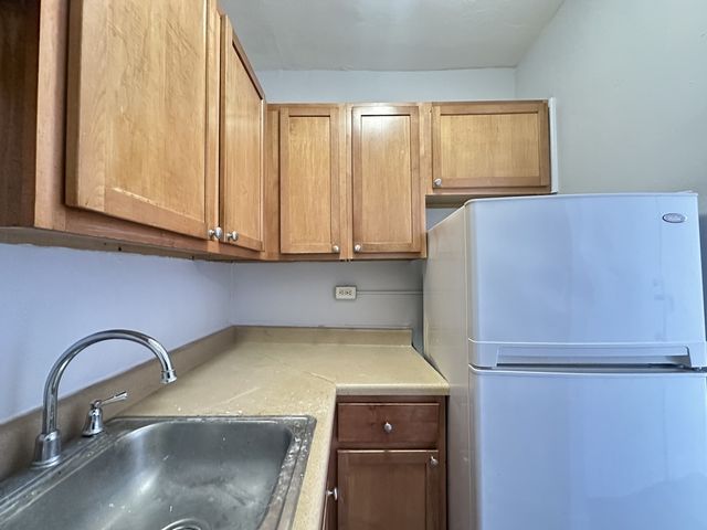 661 W Sheridan Road 506, Chicago, IL 60613