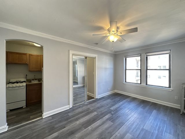661 W Sheridan Road 506, Chicago, IL 60613