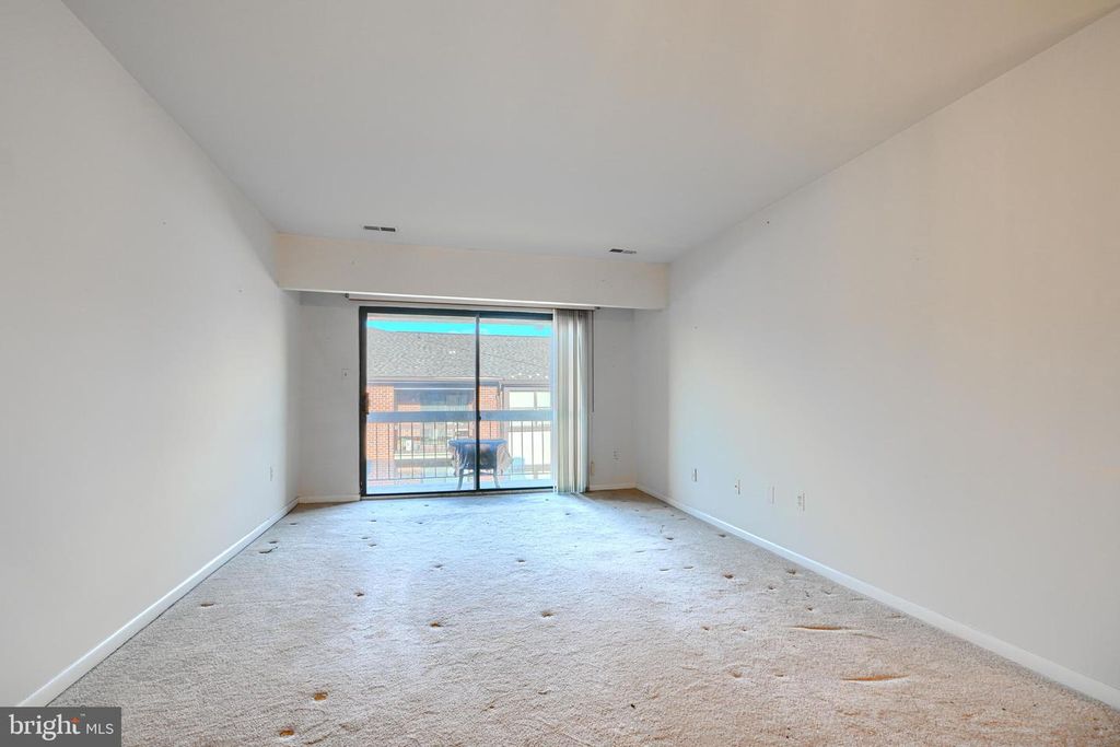 4 JULIET LN #301, Baltimore, MD 21236