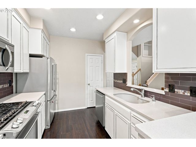 12920 Sw CHERRY BLOSSOM Ct, Beaverton, OR 97008