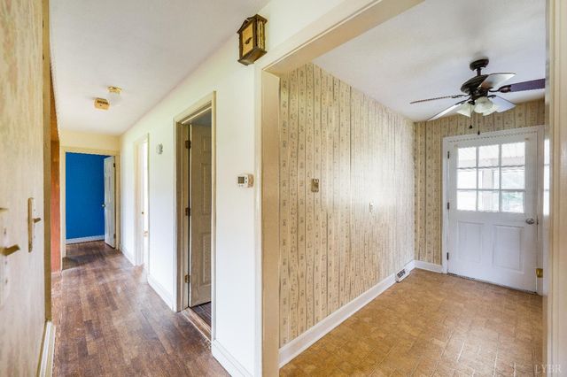 733 Oakville Road, Appomattox, VA 24522