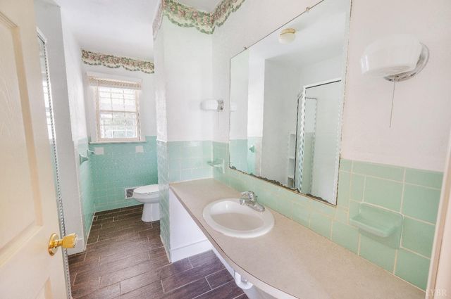 733 Oakville Road, Appomattox, VA 24522