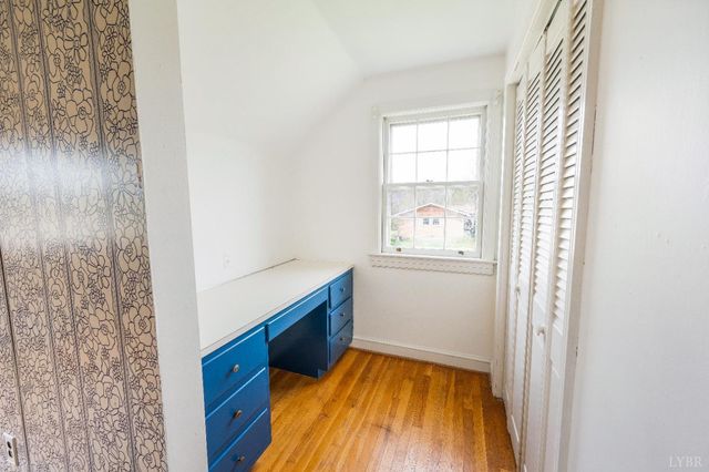 733 Oakville Road, Appomattox, VA 24522