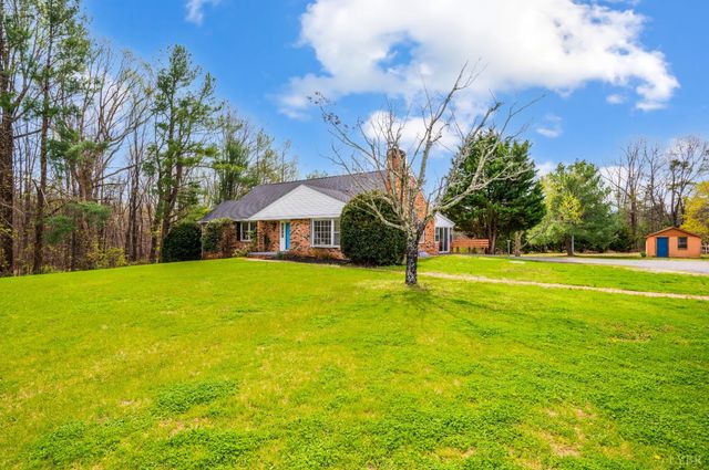 733 Oakville Road, Appomattox, VA 24522