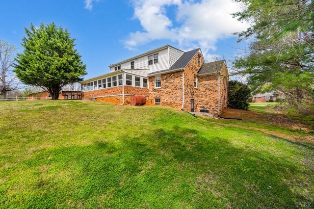 733 Oakville Road, Appomattox, VA 24522