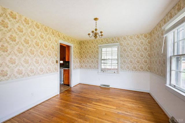 733 Oakville Road, Appomattox, VA 24522