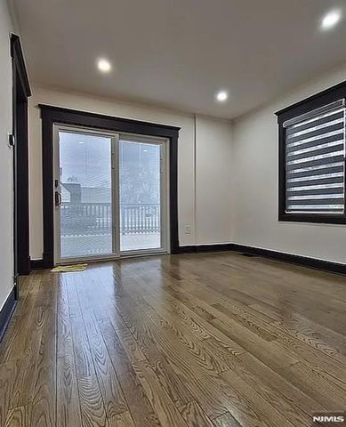 58 4th Street, Ridgefield Park, NJ 07660