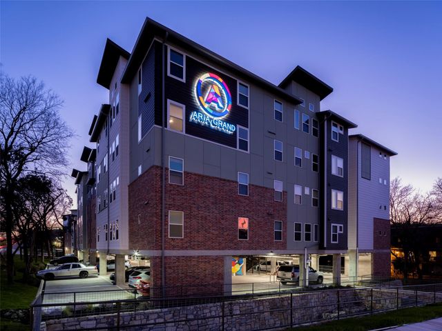 1800 Ih-35 Svrd, Austin, TX 78704