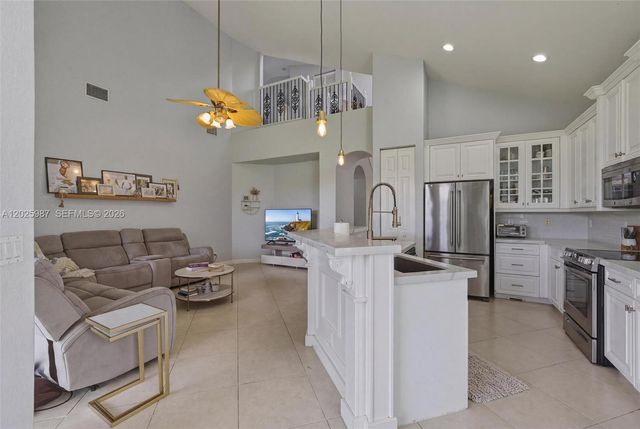 12210 NW 77th Mnr, Parkland, FL 33076