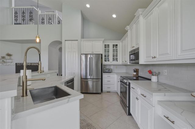 12210 NW 77th Mnr, Parkland, FL 33076