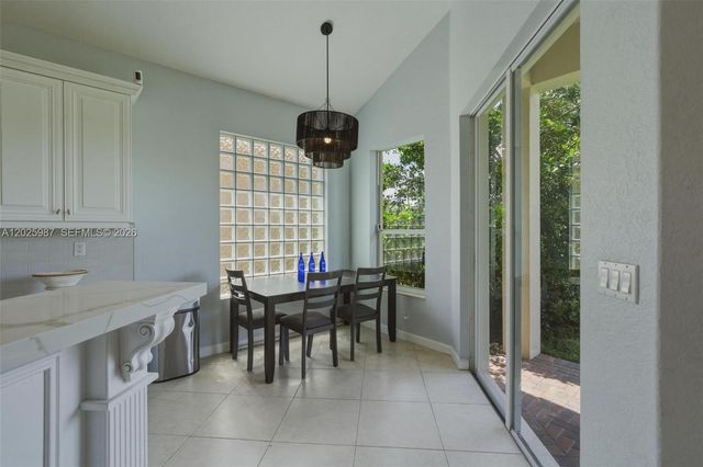 12210 NW 77th Mnr, Parkland, FL 33076