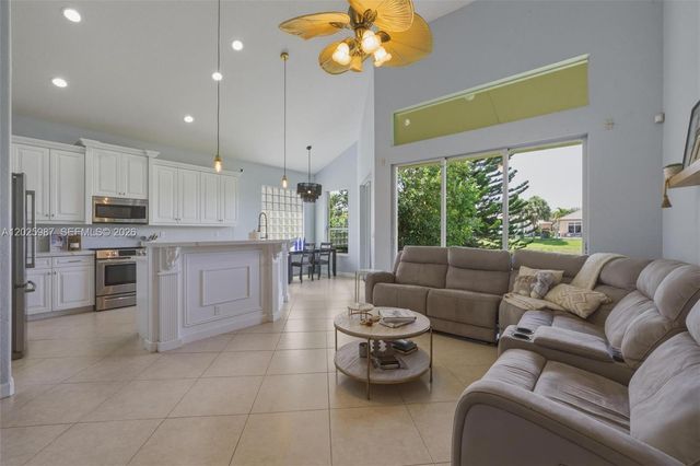 12210 NW 77th Mnr, Parkland, FL 33076