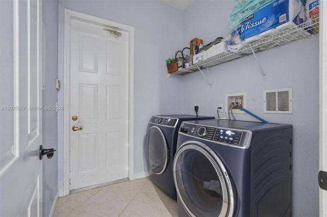 12210 NW 77th Mnr, Parkland, FL 33076